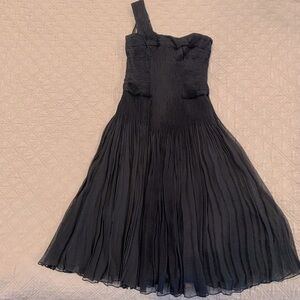 Elie Tahari Black Silk Chiffon Pleated One Shoulder Cocktail Dress